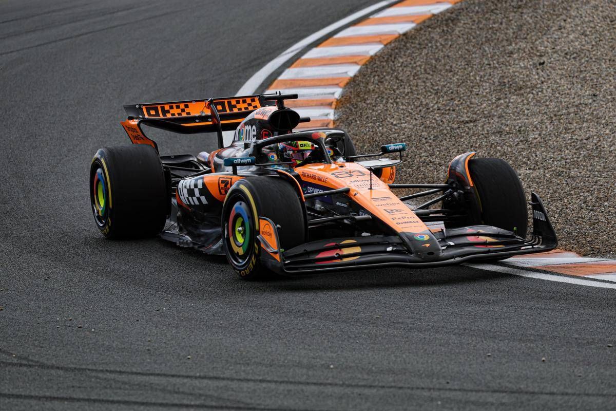 Formula 1, pole di Piastri davanti a Norris nel Gp d'Olanda. Sesto Leclerc, poi Hamilton -