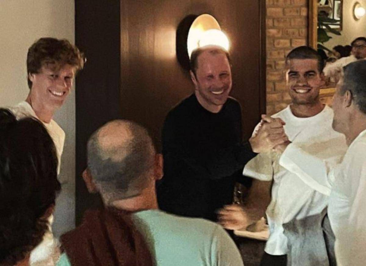 Sinner, 'match' con Alcaraz anche al ristorante. Stretta di mano tra i due fuoriclasse a New York -