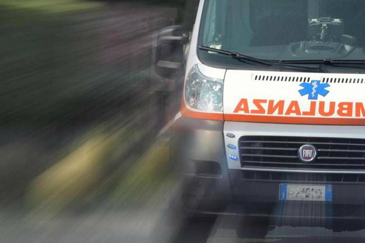 Roma, auto travolge due pedoni ad Ardea: un morto e un ferito -