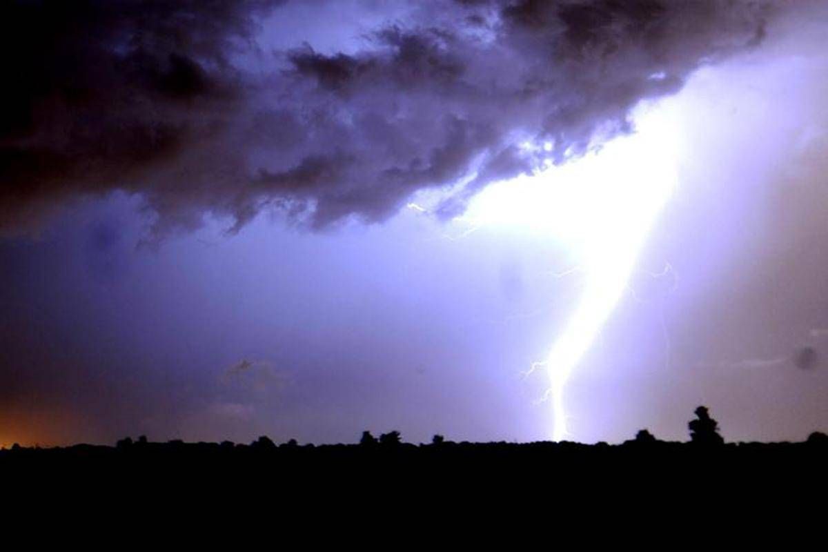 Teramo, 15enne colpito da fulmine: è grave - 