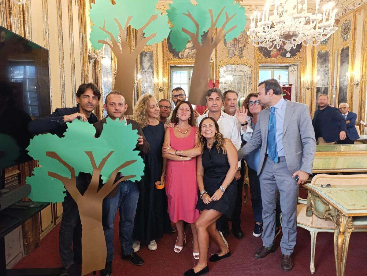 Flash mob a Palermo | Gli alberi possono davvero essere sacrificati per interessi privati? -