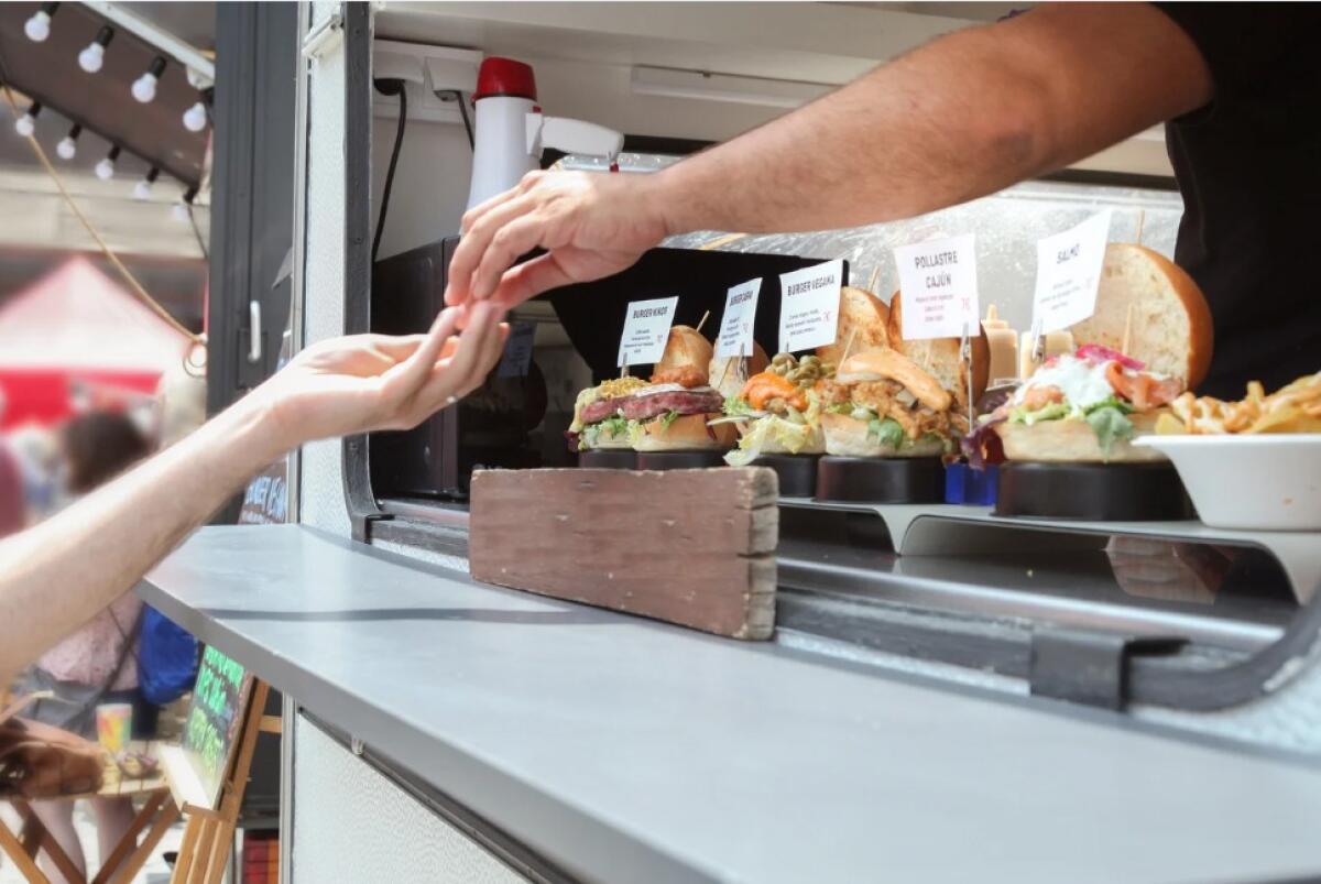 Cosenza: due 17enni in terapia intensiva dopo un panino | La veritĂ sul botulino che potrebbe rivelarsi sconvolgente! -