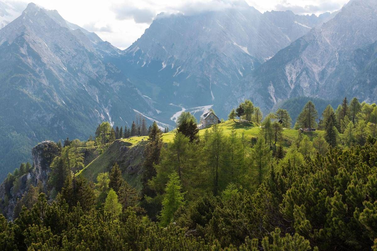 Ferragosto in montagna, sulle Dolomiti verso tutto esaurito -