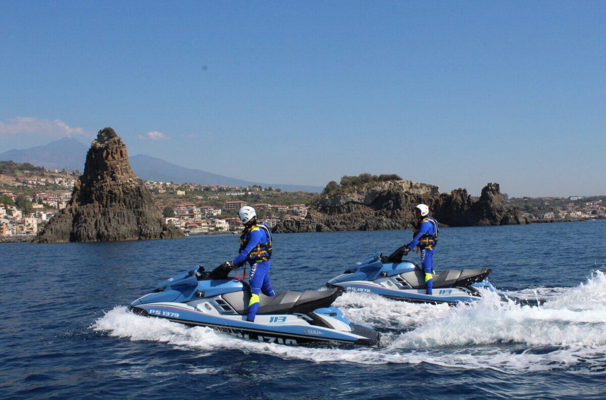 Polizia di Catania: scopri cosa davvero accade in mare durante l'estate | Gli scontri tra bagnanti e diportisti non sono come pensi! -