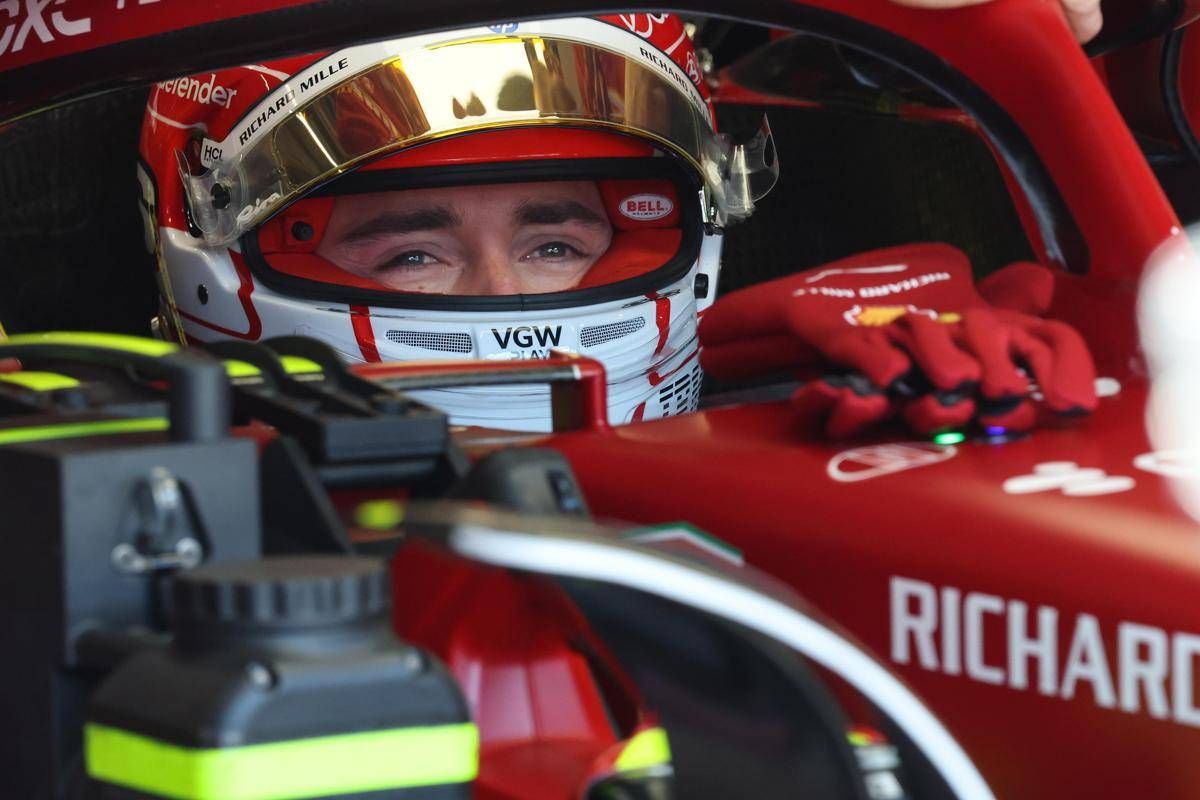 Leclerc, rabbia con muretto Ferrari: "Macchina inguidabile, mi dovete ascoltare" - 