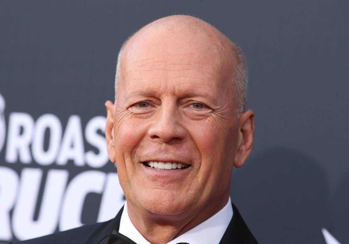 Bruce Willis, la moglie rivela: "Il cervello lo sta abbandonando" -