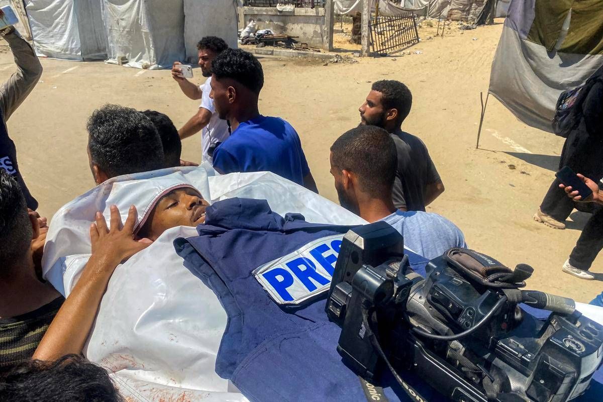 Gaza, raid di Israele su ospedale Nasser: "Almeno 20 morti tra cui cinque giornalisti" - 