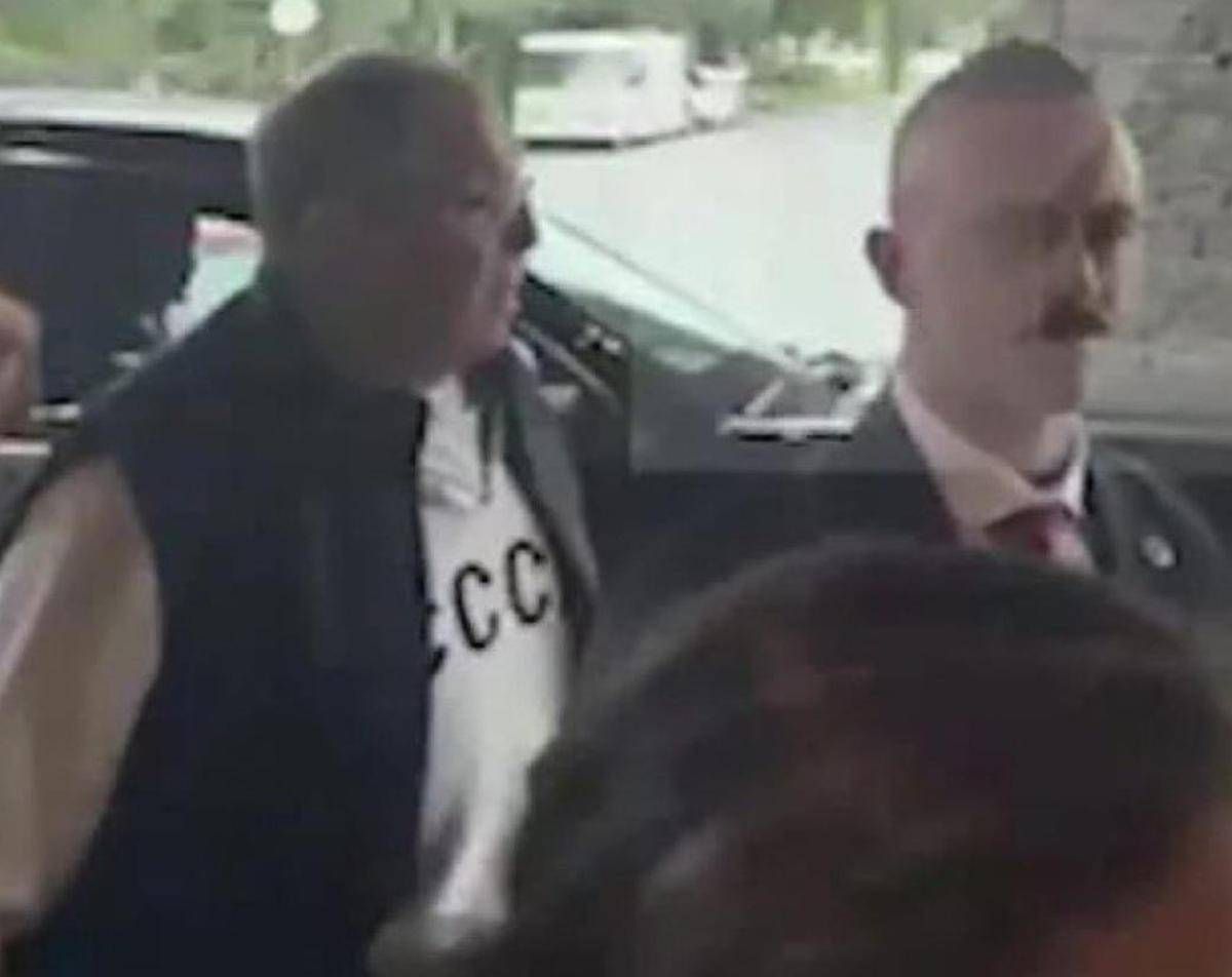 Incontro Trump-Putin, lo show di Lavrov con felpa dell'Urss - 