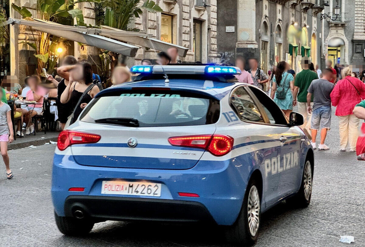 Arrestato un ladro audace a Catania | Ma cosa nascondeva davvero nella sua tracolla? - 