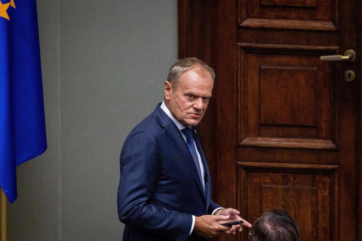 Ucraina, Tusk: "Da Usa impegno a consultare Ue prima d'incontrare Putin" - 