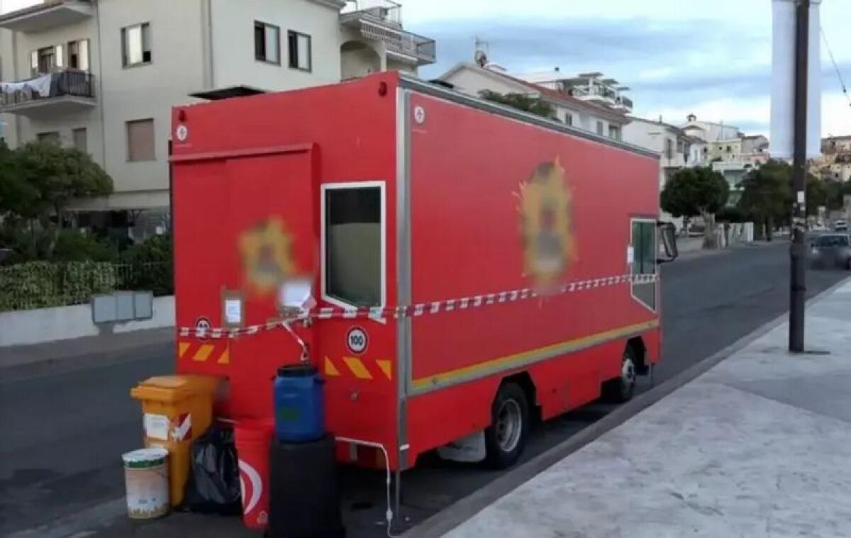 Panino fatale: la verità sul dramma del botulino che ha colpito una giovane studentessa | Sei sicuro di sapere cosa c'è davvero nel tuo cibo? - 