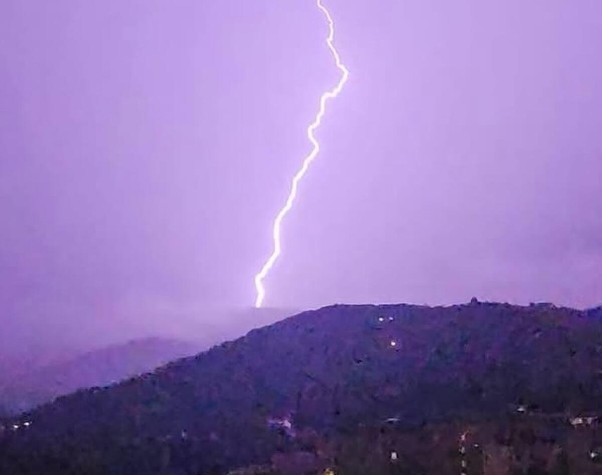 Toscana sotto assedio: oltre 109.000 fulmini in sole 12 ore | Ecco perché questo evento potrebbe cambiare tutto! - 