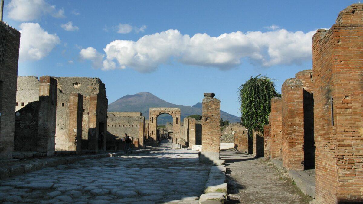Pompei: cosa mangiavano davvero gli antichi? | La verità che sorprende gli storici! - 