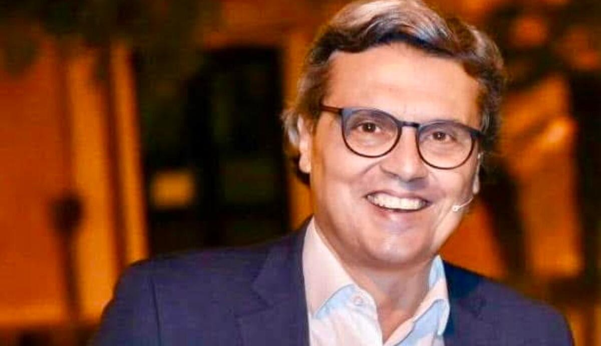 Celebriamo la Nascita di Salvo La Rosa: 62 Anni di Passione e Successo - 
