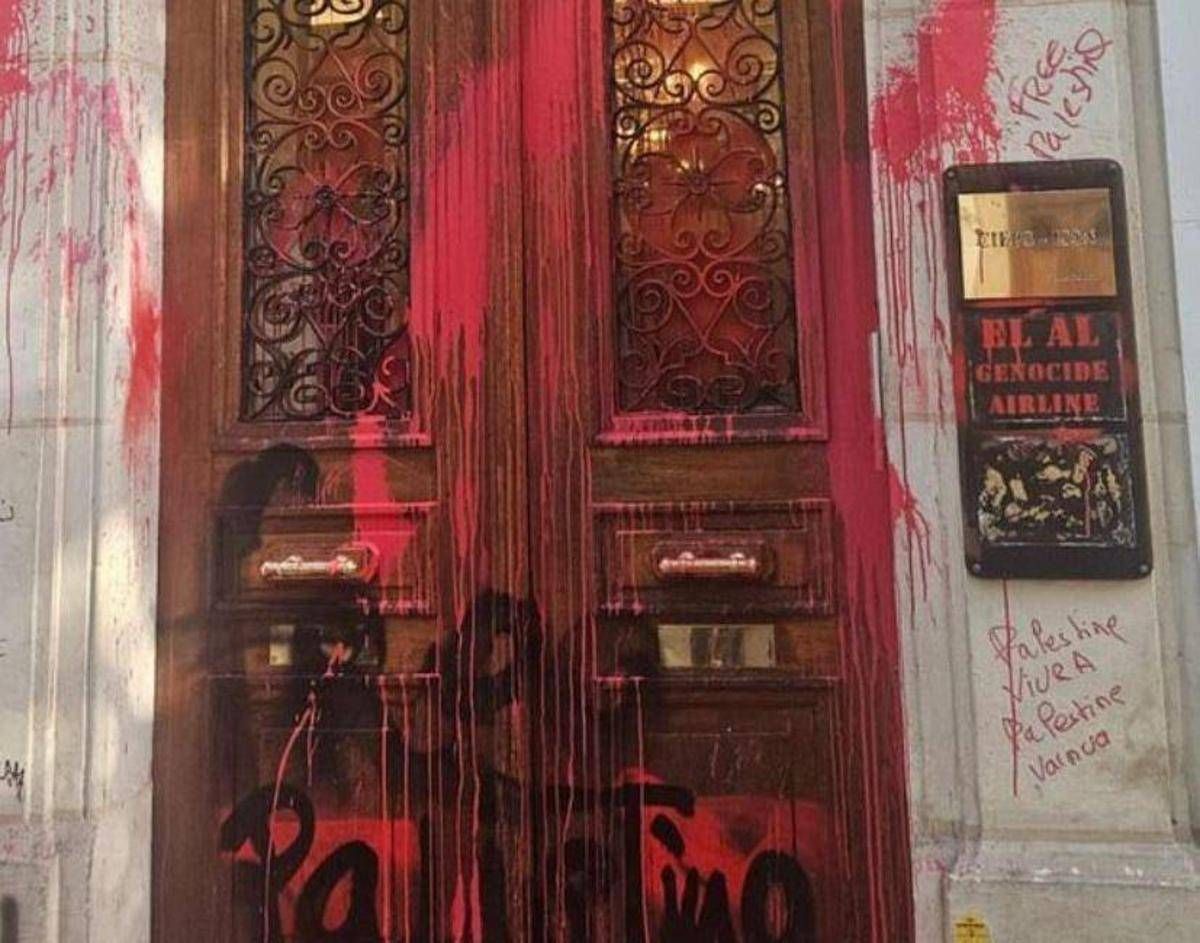 Vandalizzati a Parigi uffici compagnia aerea israeliana El Al -