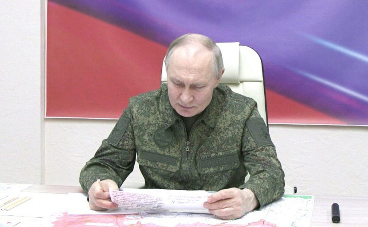 Putin lancia un ultimatum nucleare | La pace in Ucraina è più vicina grazie a Trump? - 