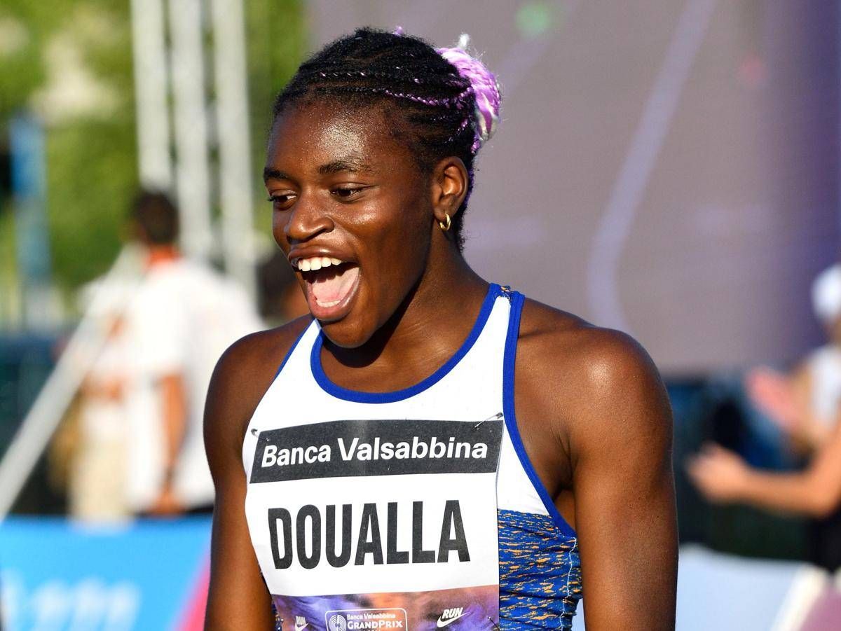 Chi è Kelly Doualla, la giovane stella dell'atletica azzurra che in Finlandia ha fatto la storia -