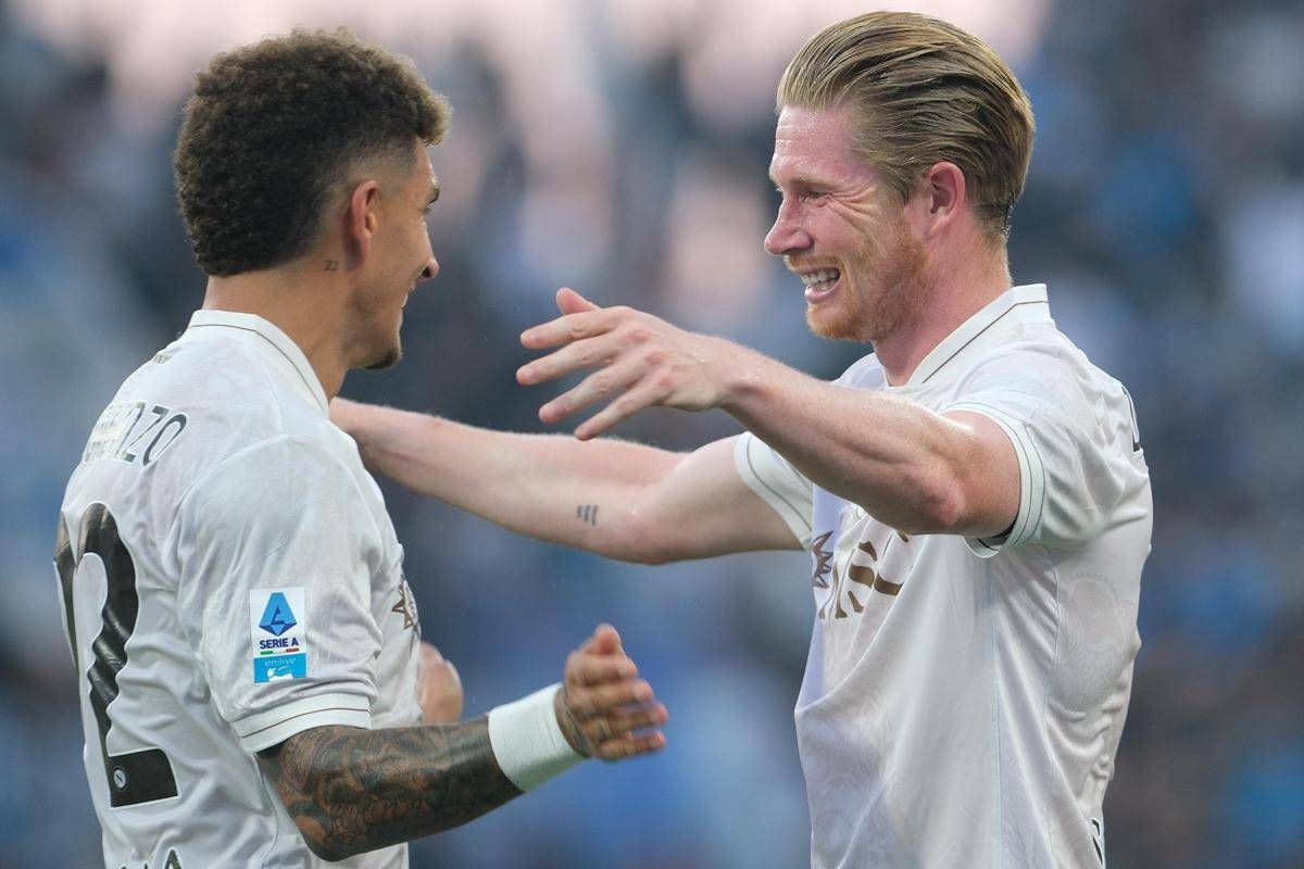 Napoli, buona la prima: McTominay e De Bruyne stendono il Sassuolo -