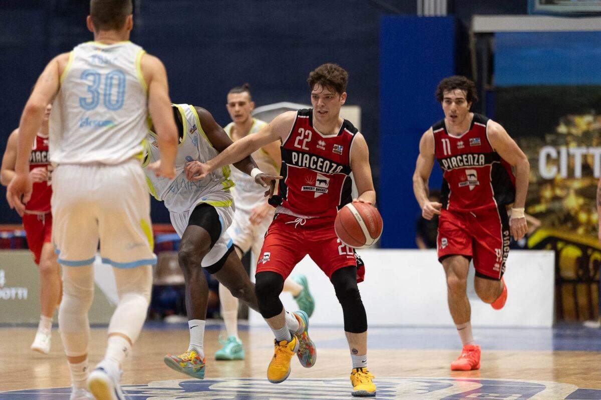 Tommaso Lanzi: il giovane talento che stupisce la Virtus Ragusa | Ecco perché tutti ne parleranno! - 