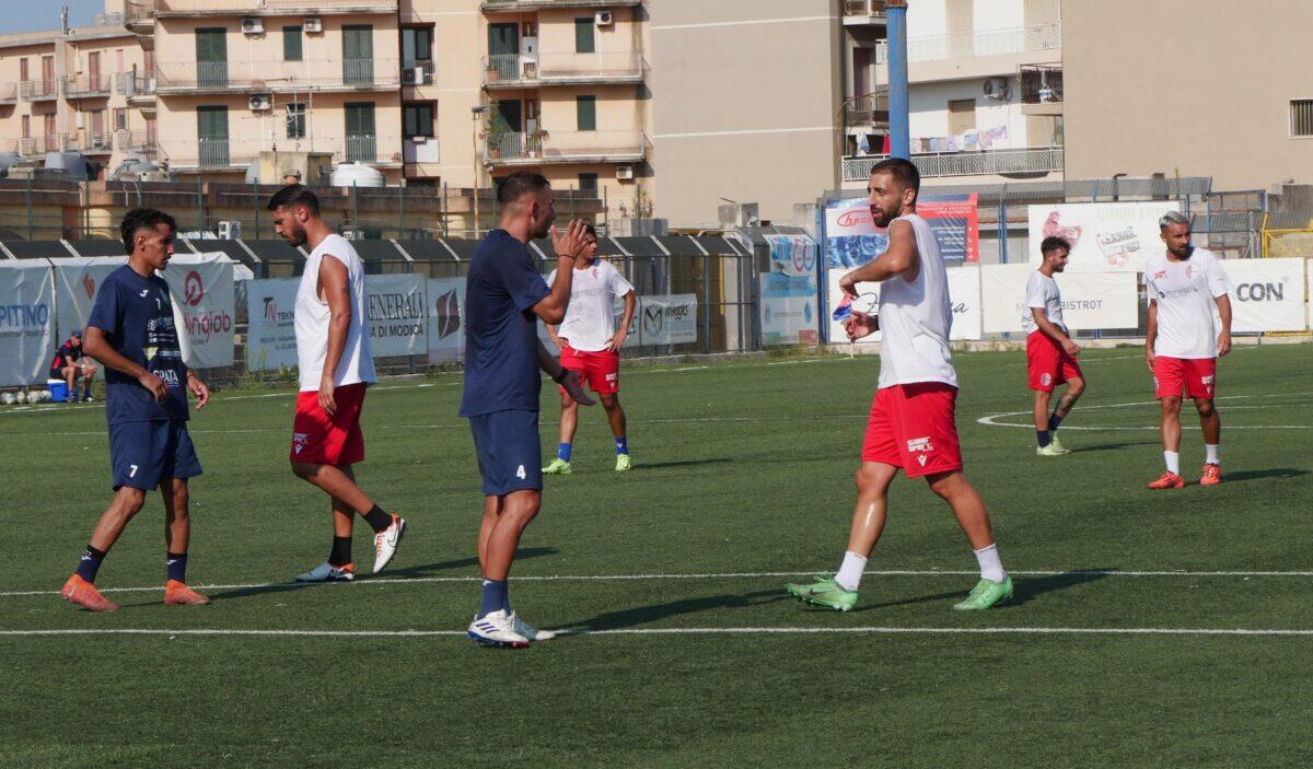 Modica calcio in campo per la Coppa Italia | Sarà un debutto da ricordare o un flop clamoroso? -