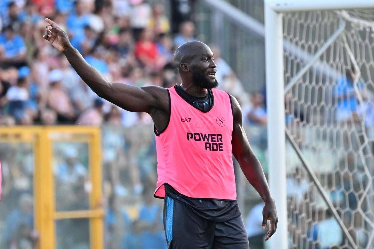 Lukaku, brutte notizie per il Napoli: lesione di alto grado, si valuta intervento chirurgico - 