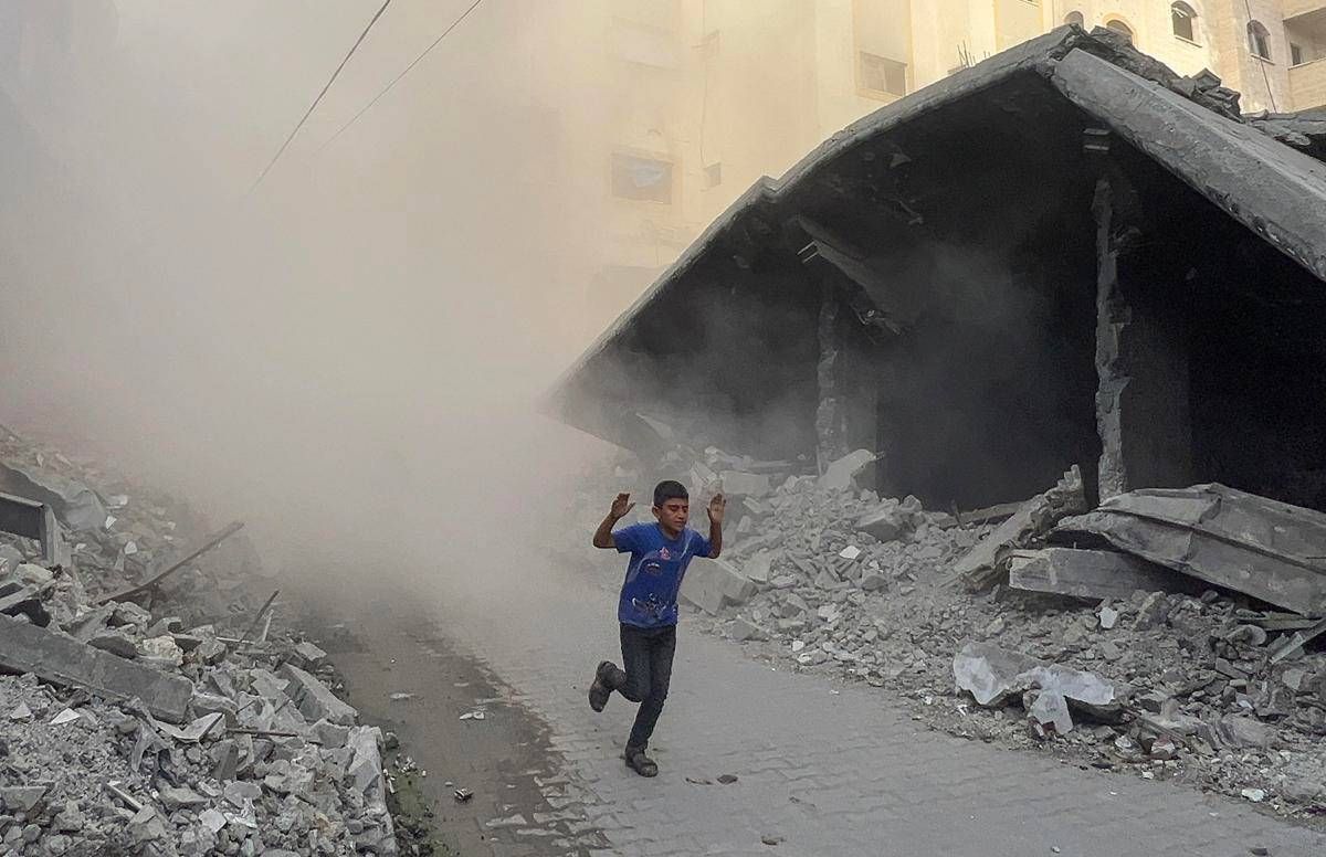 Gaza, Hamas denuncia: "Uccisi quasi 19.000 bambini dal 7/10". Katz approva piano occupazione - 