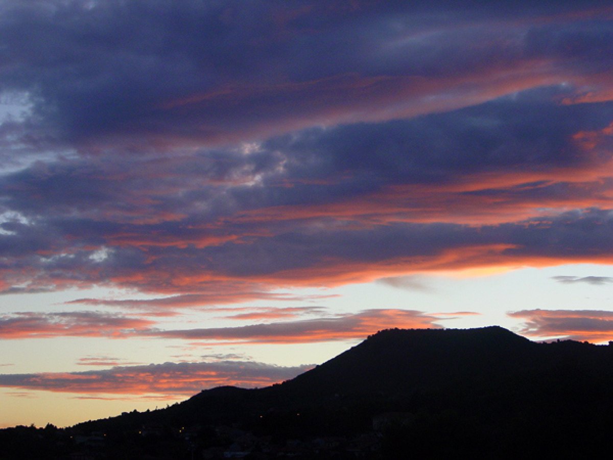 Il monte  alle pendici dell’Etna che custodisce la memoria di eruzioni leggendarie - Foto: D. Pennisi/Wikipedia