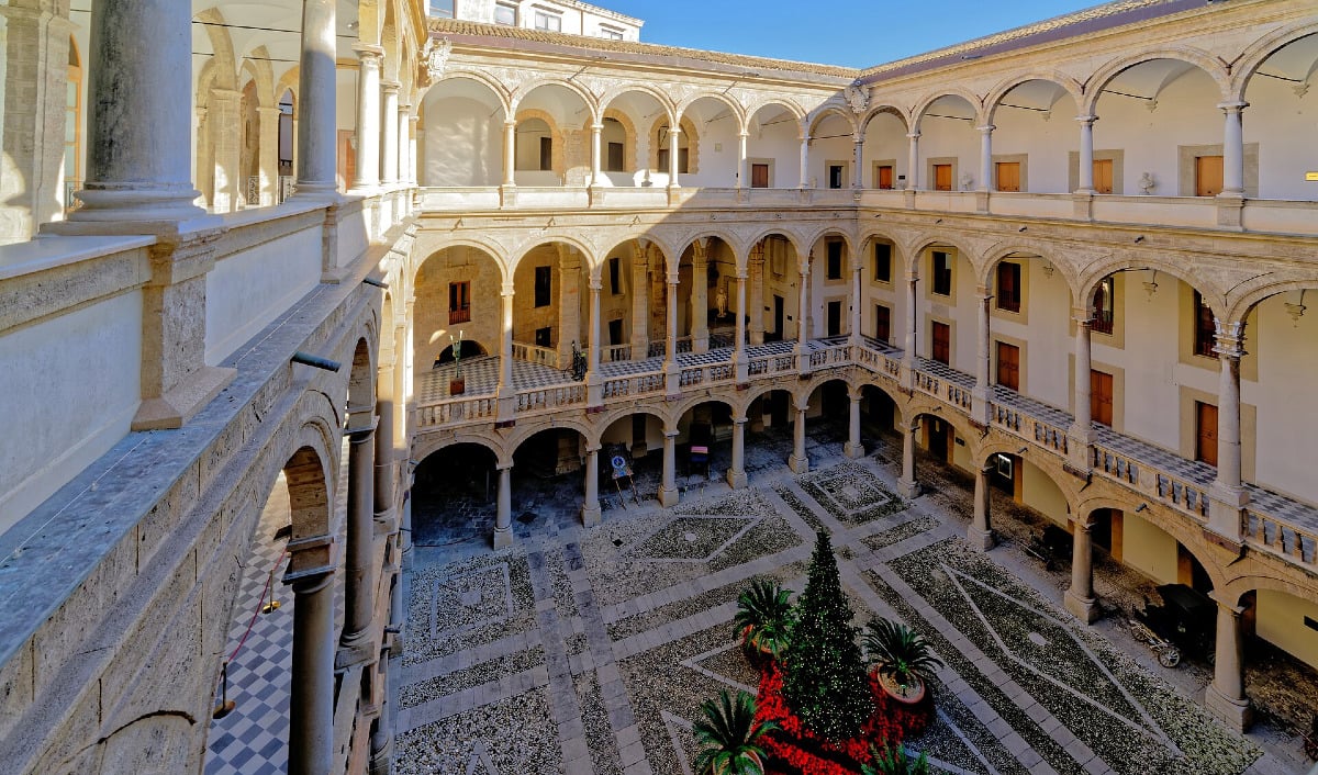 Dal forte fenicio al cuore del potere normanno: il sorprendente palazzo palermitano che fa la storia - Foto: Holger Uwe Schmitt/Wikipedia