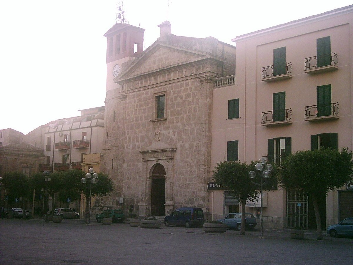 Il borgo di Riesi a Caltanissetta: la città del vino e della fede che nasconde una storia sorprendente - Foto: Cyrano/Wikipedia
