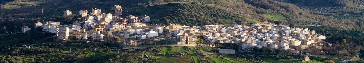 L’anima delle Madonie in un piccolo paese: il borgo palermitano dagli scorci mozzafiato - Foto: Larminusa/Wikipedia
