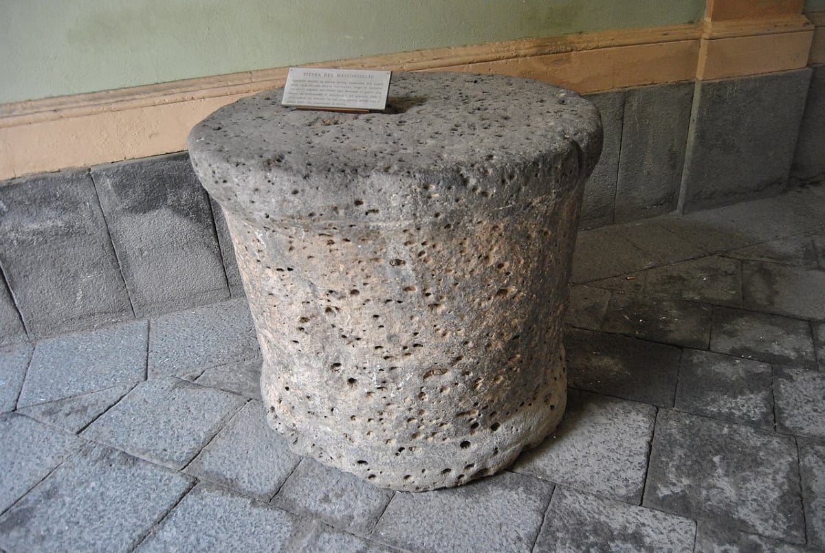 La pietra misteriosa di Catania che decise il destino di un popolo - Foto: Archeo/Wikipedia