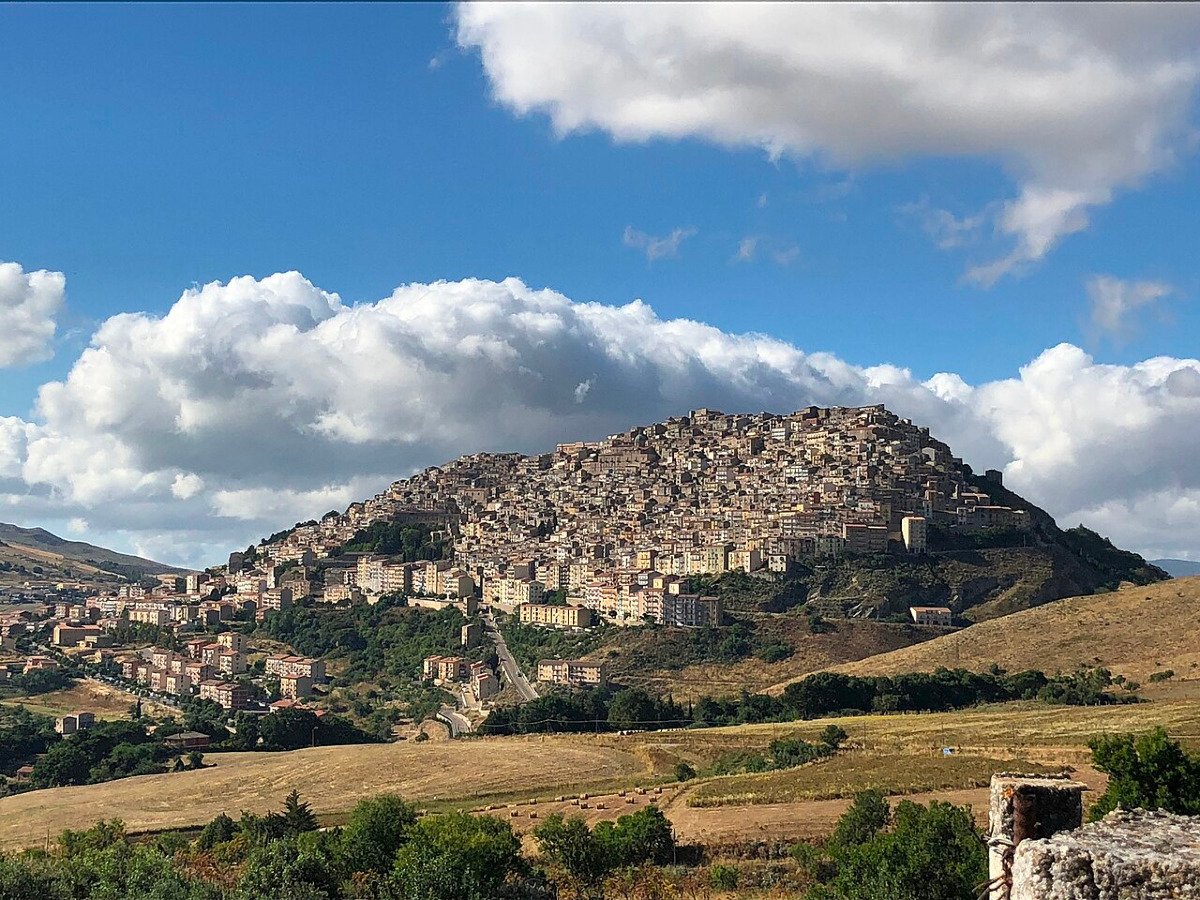 Il borgo segreto palermitano tra vie medievali, palazzi nobiliari e tesori d’arte mozzafiato - Foto: Davide Mauro/Wikipedia
