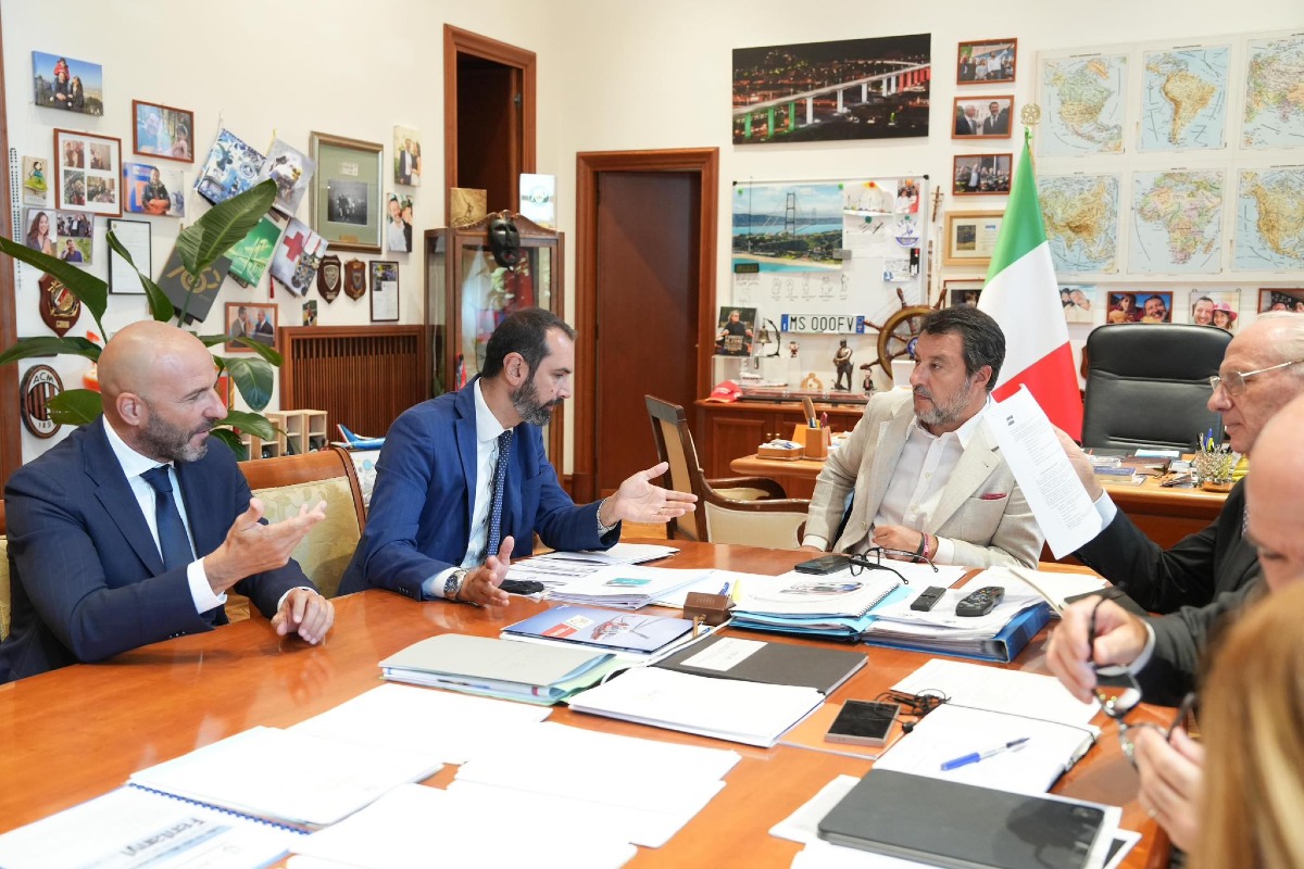 Ponte sullo Stretto, il Sindaco Basile incontra Salvini - Credit foto Federico Basile Sindaco di Messina