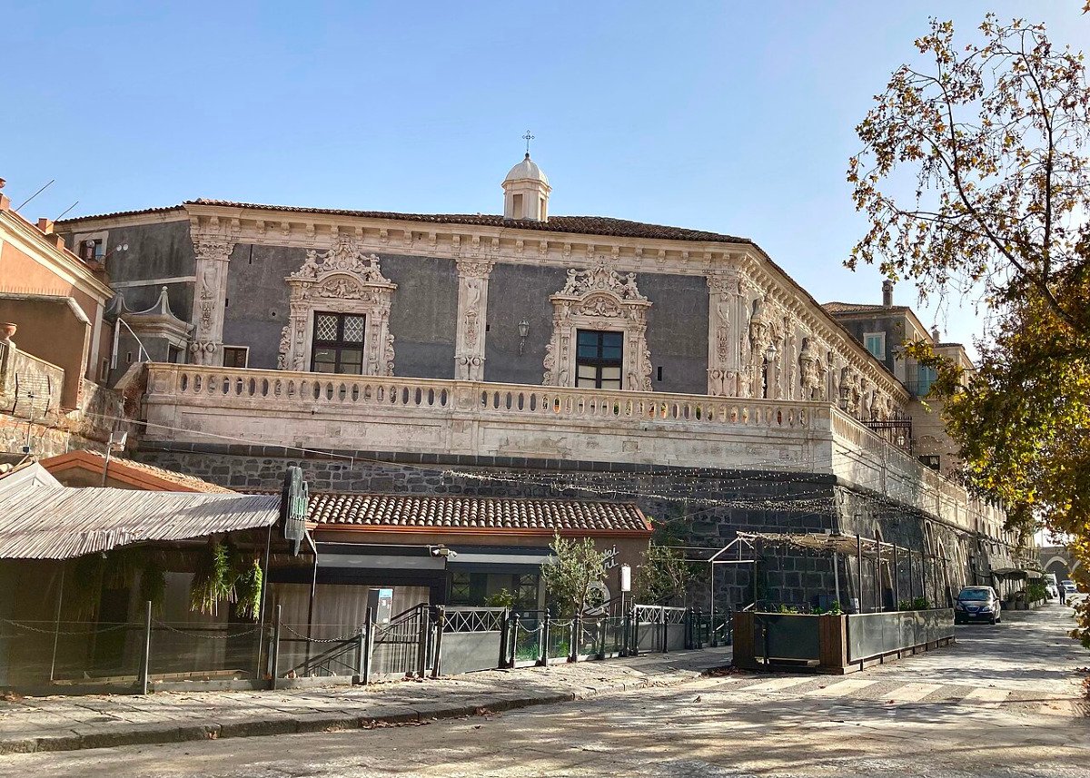 La rinascita dopo la catastrofe: il palazzo catanese che ha stregato imperatori e artisti - Foto: DMarx22/Wikipedia
