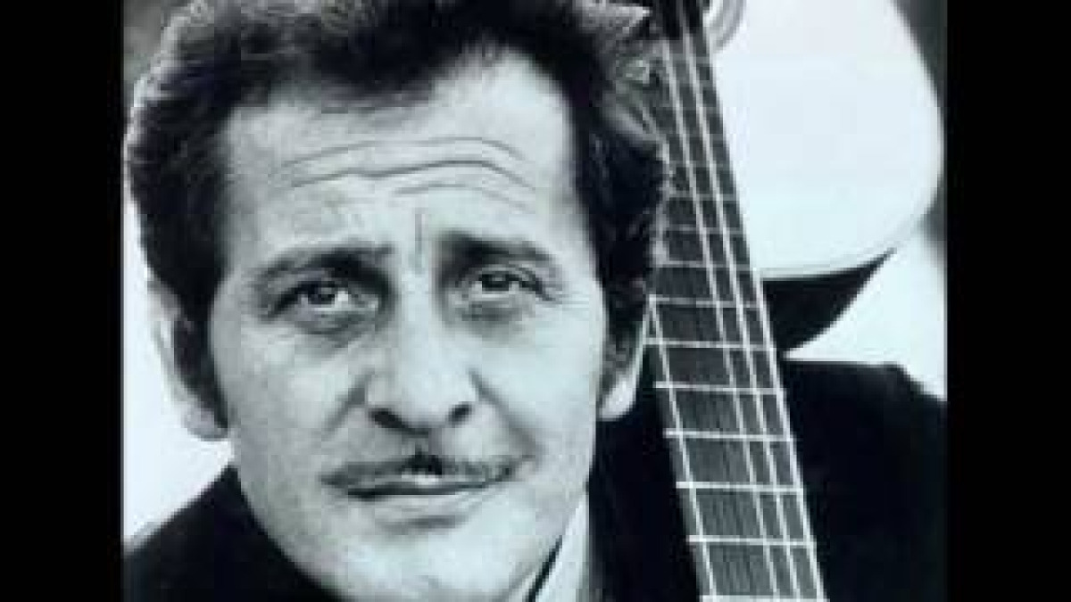 La lontananza di Domenico Modugno: la canzone che ha fatto piangere un’Italia intera - 