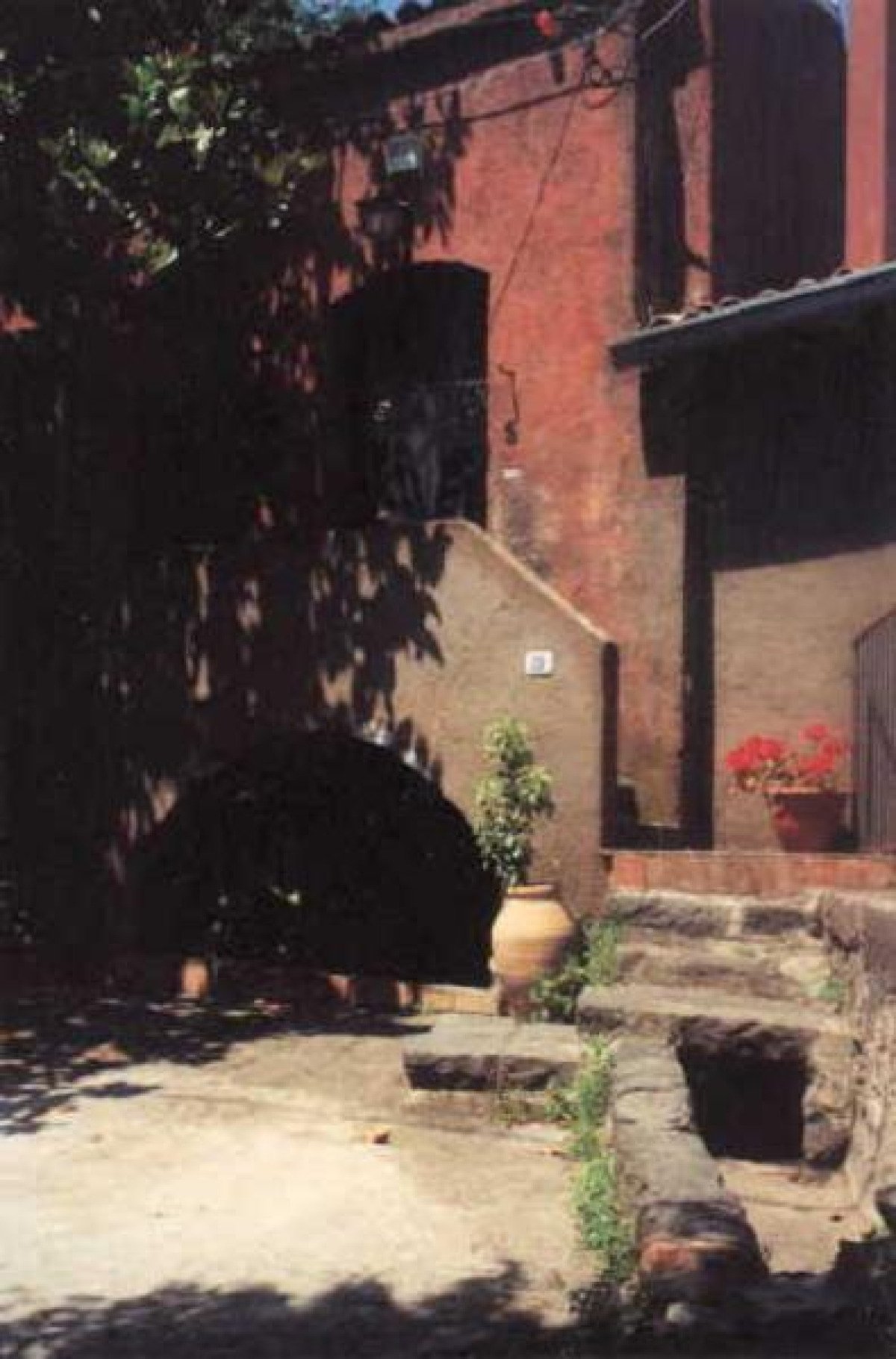 Il segreto nascosto di Aci Catena: la forza antica che ha fatto girare la sua storia - Foto: Seby 86/Wikipedia