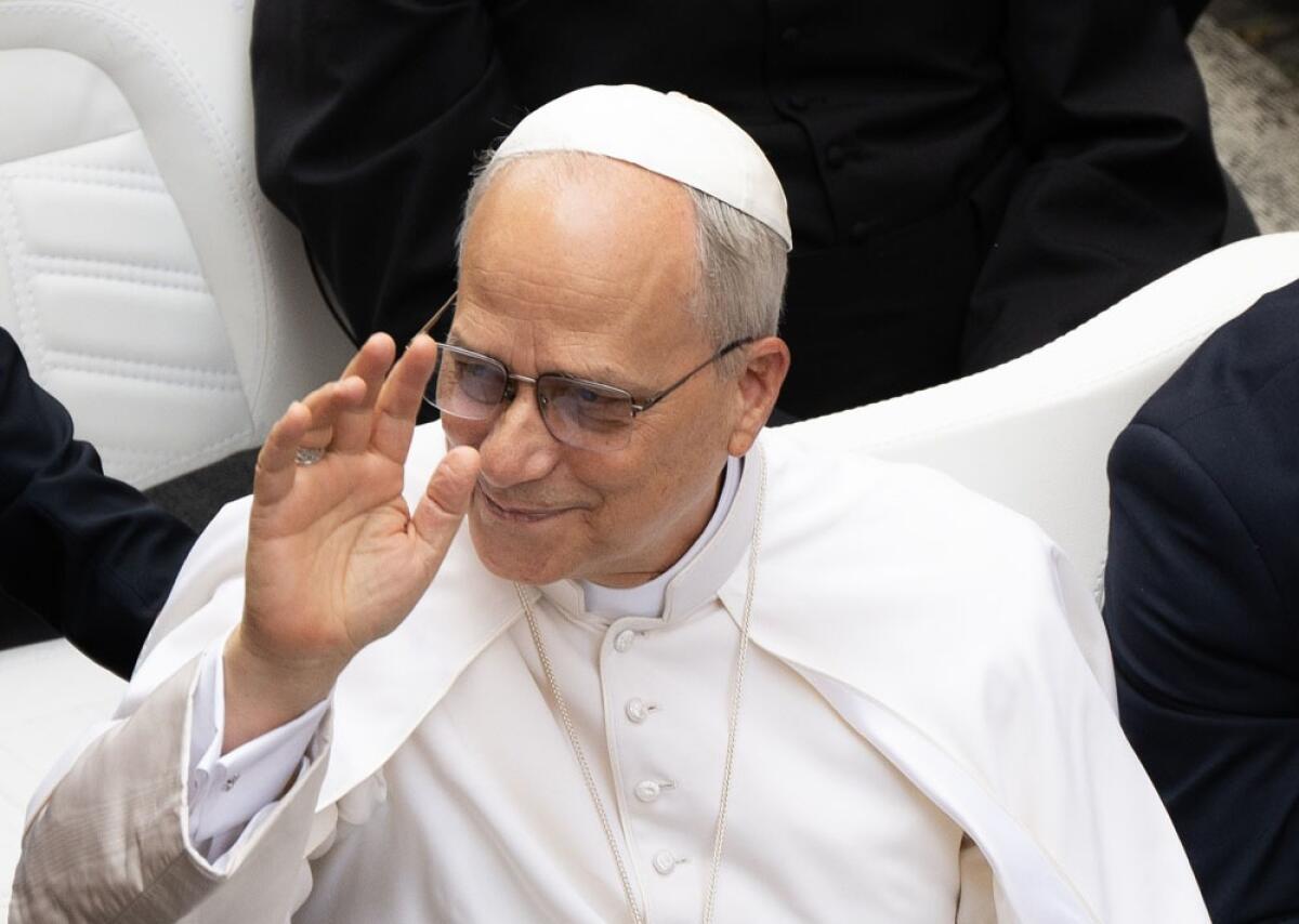 Papa Leone XIV festeggia 70 anni | Il messaggio di Mattarella che sorprende l'Italia! - 