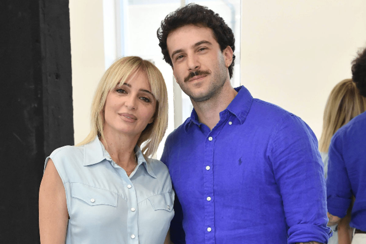 Veronica Peparini e Andreas Muller si sono sposati: le nozze, la torta a 9 piani e il primo ballo - 