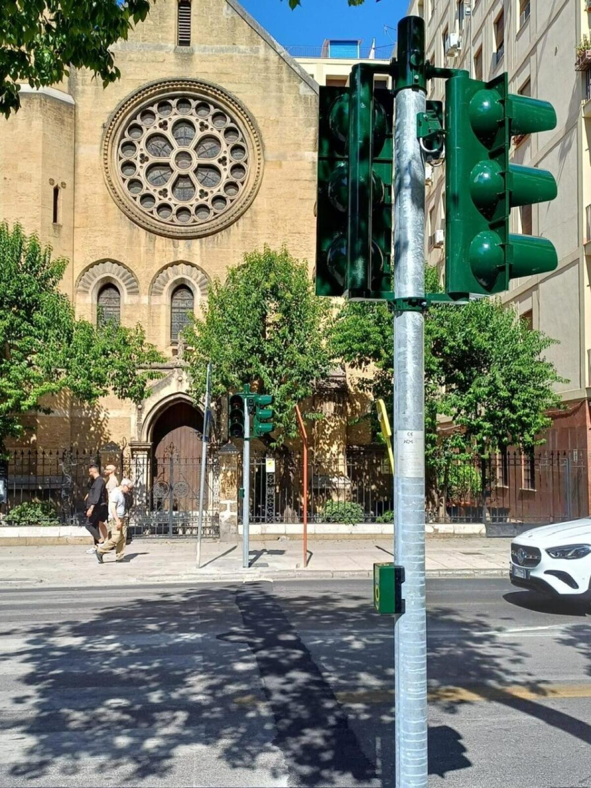 Palermo introduce un nuovo semaforo | I cittadini sono realmente pronti a un cambiamento in sicurezza? - 
