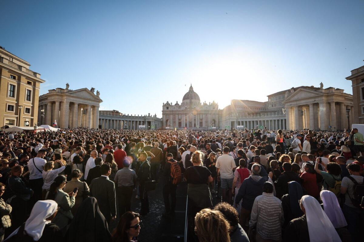 Carlo Acutis e Pier Giorgio Frassati proclamati santi | Scopri perché questa canonizzazione è già storica! -