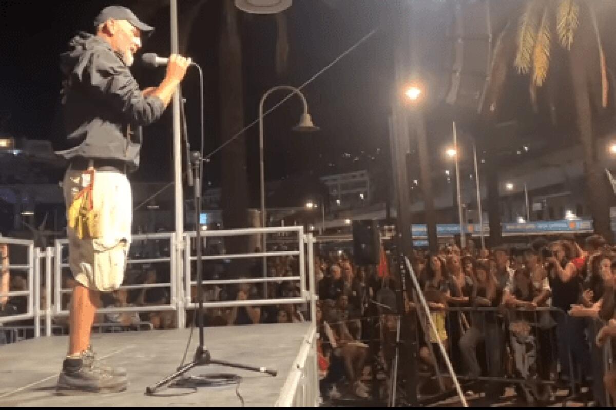40.000 persone a Genova sono pronte a bloccare l'Europa | Ecco perché i portuali non scherzano affatto! -