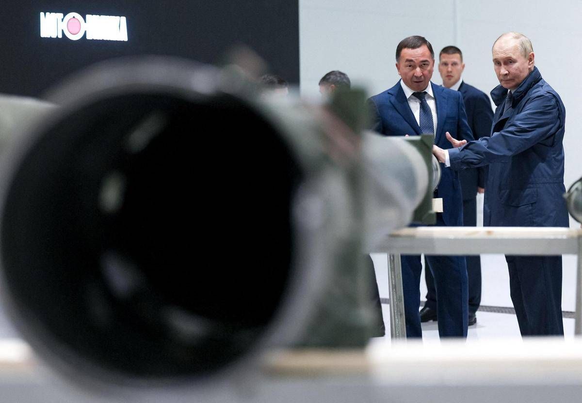 "Putin come Trump, aperto a soluzione pacifica in Ucraina", il Cremlino risponde al tycoon - 