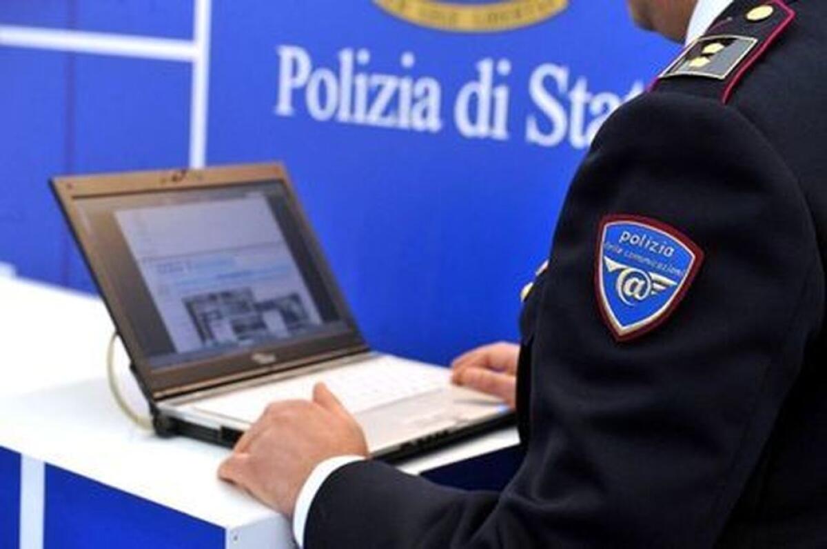 Telecamere hackerate rivelano segreti inaspettati | È ancora possibile fidarsi della tecnologia? -