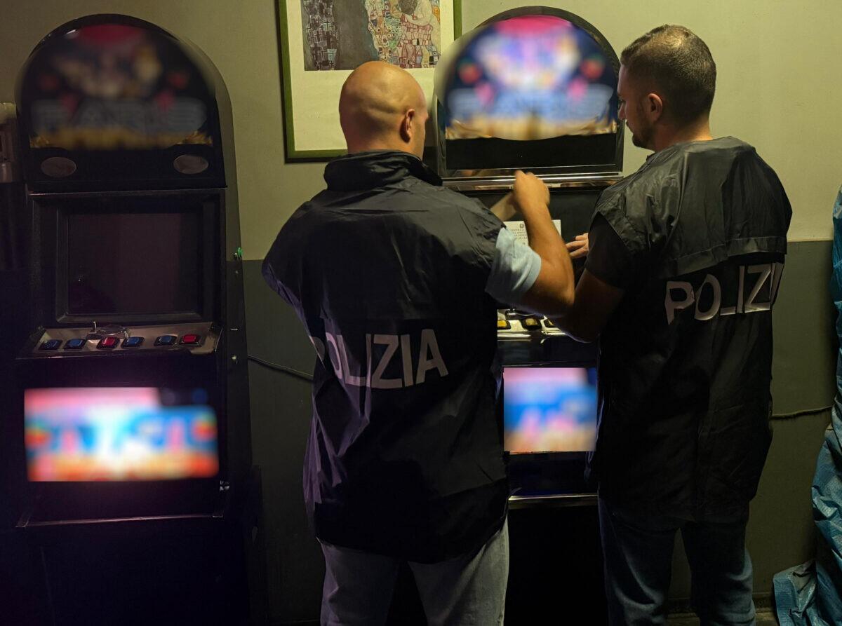 Slot machine illegali scoperte a Catania | La Polizia rivela un mondo nascosto di rischio e ludopatia! - 