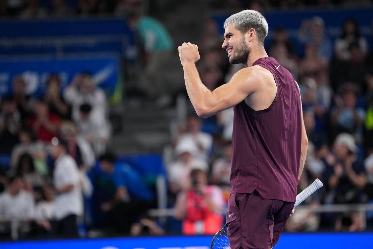 Alcaraz vince anche a Tokyo: Fritz battuto in due set in finale - 