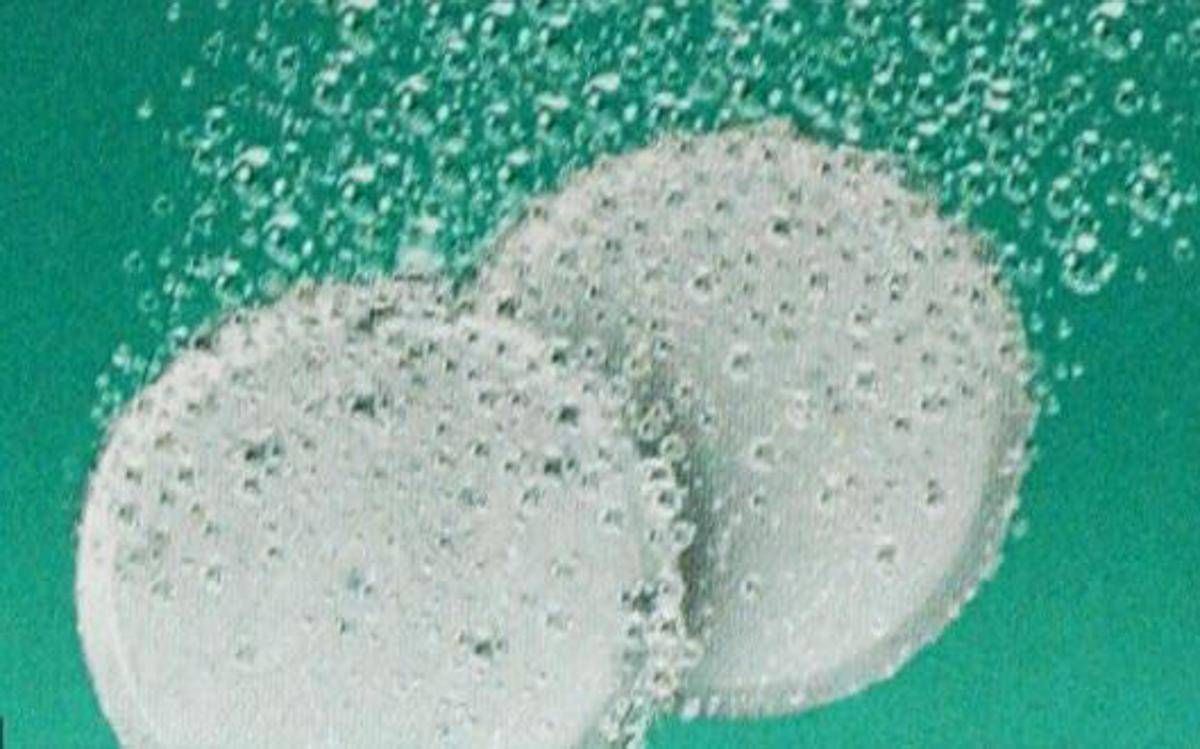 Cancro colon-retto, Aspirina dimezza rischio recidive: lo studio - 