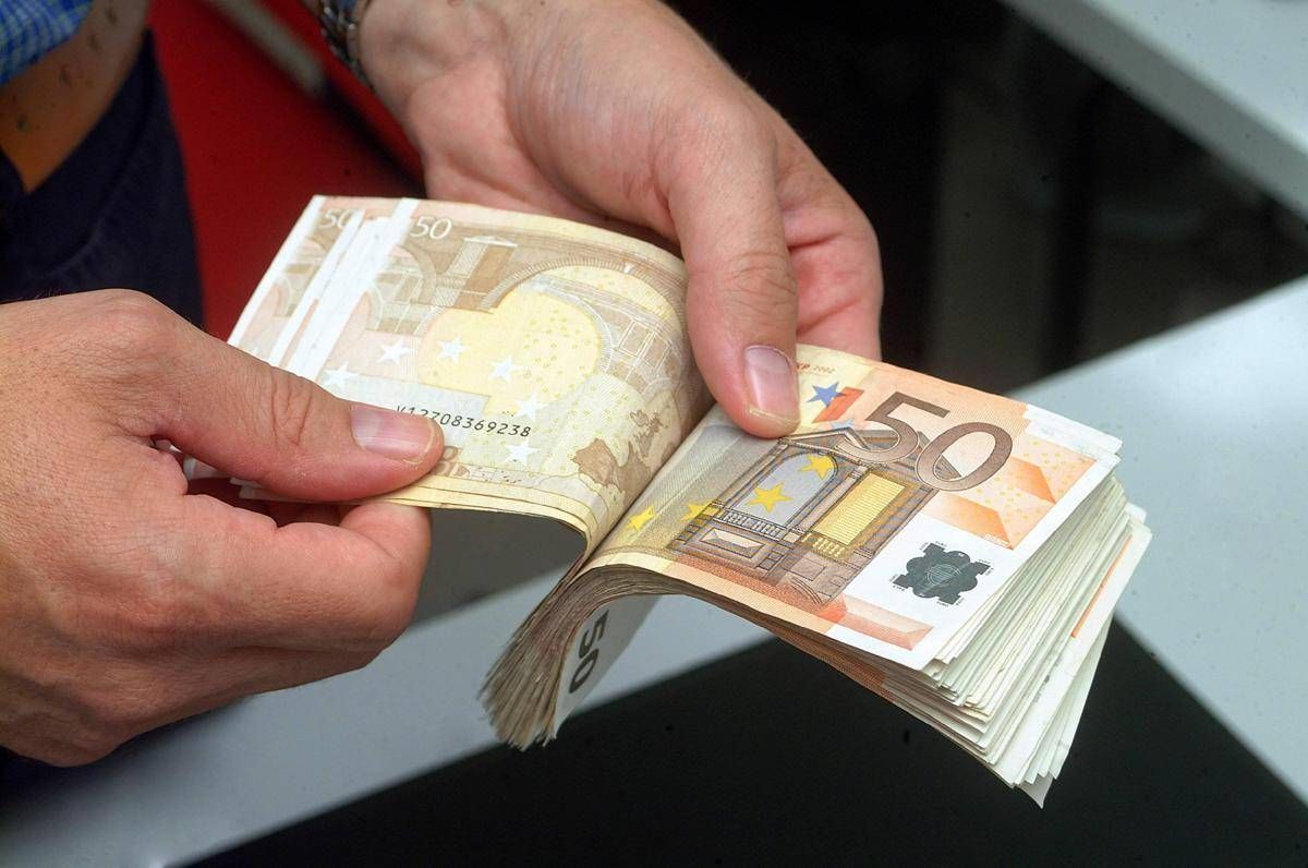 La Bce raccomanda i contanti in caso di crisi ma scommette sull'Euro digitale: ecco perché - 