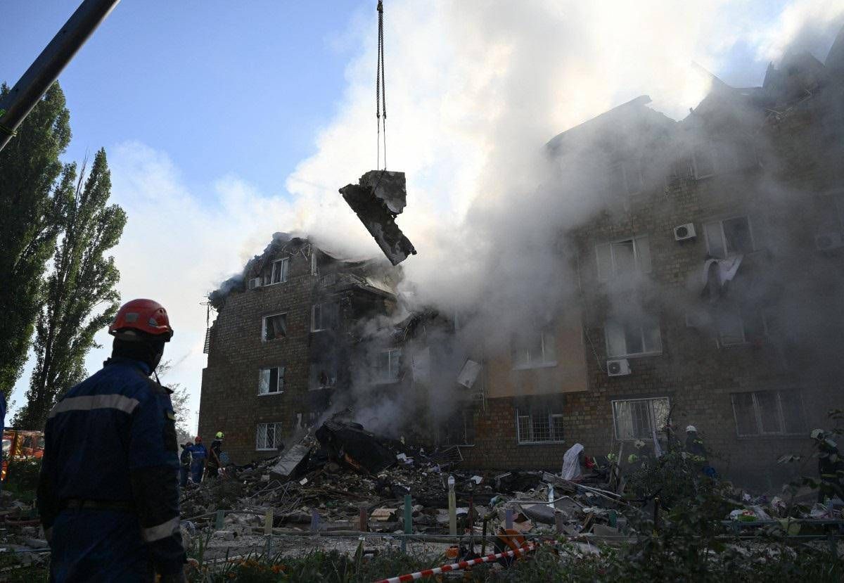 Ucraina, giovedì a Parigi incontro dei volenterosi con Zelensky. Meloni parteciperà da remoto -