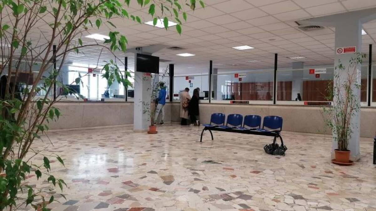 Ufficio Stranieri di Palermo cambia data | Perché un semplice aggiornamento professionale può creare confusione? -