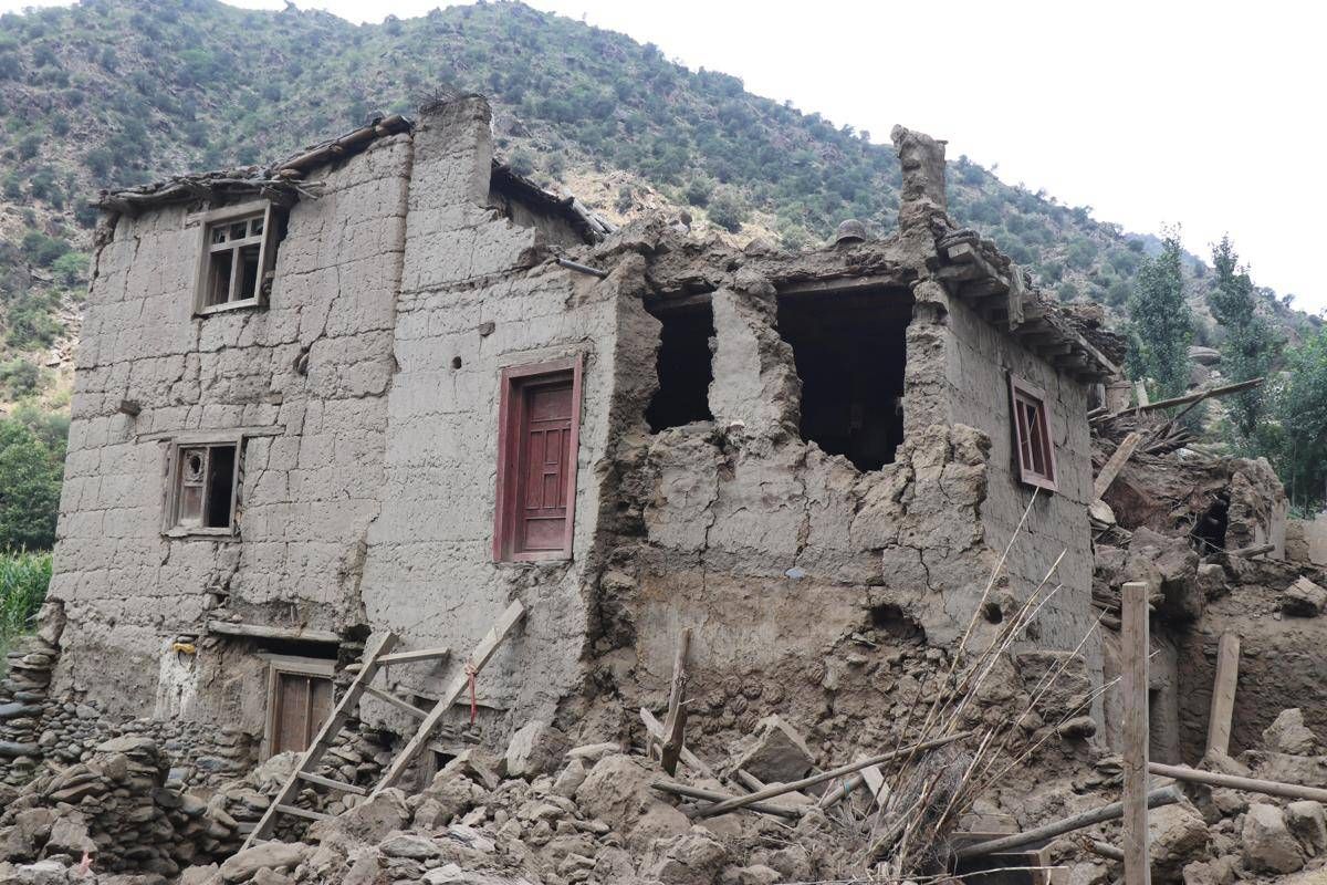 Terremoto in Afghanistan, salgono a 1.124 i morti e oltre 3200 feriti -